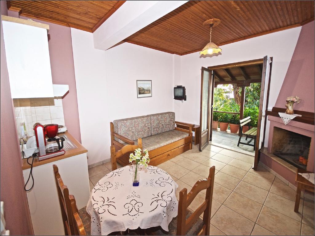 Villa Aglaini Áyios Dhimítrios Esterno foto